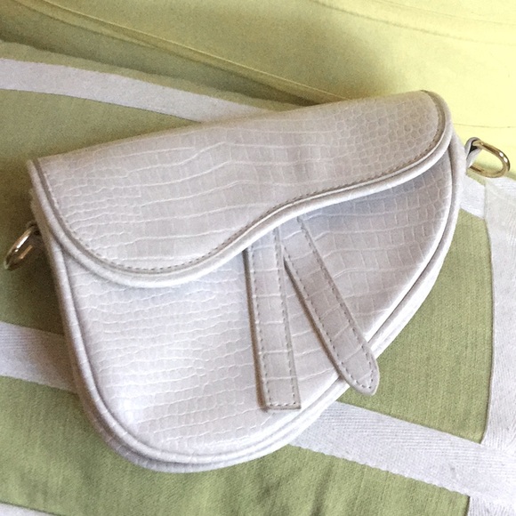 Handbags - Equestrian style bag cowgirl boho farmer’s market chic croc print rodeo travel